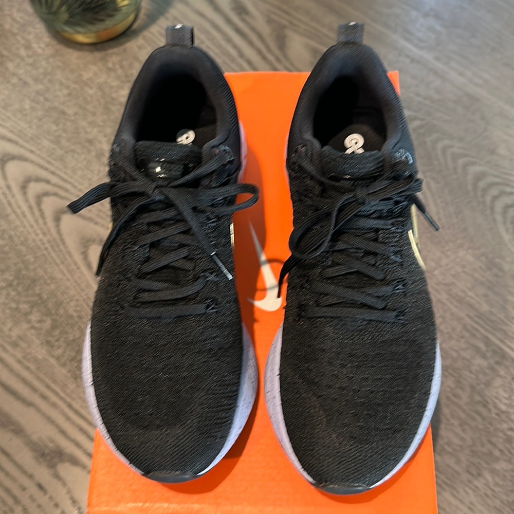 Women’s Nike React Infinity Run Fly Knit 2 - Size 8.5